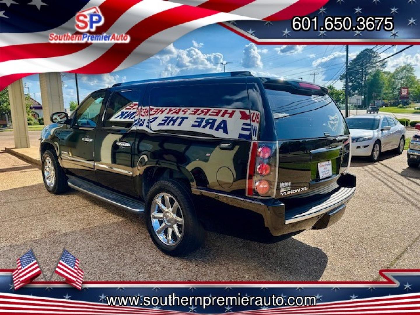 2011 BLACK GMC YUKON XL DENALI (1GKS1MEF7BR) , located at 922 W. Beacon St., Philadelphia, MS, 39350, (601) 650-3675, 32.770447, -89.127151 - Photo#3